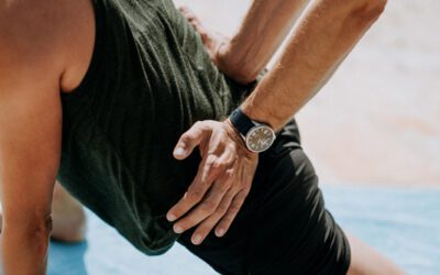 Should You See a Physical Therapist or a Chiropractor for Low Back Pain?